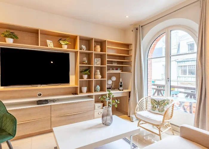 Beau Duplex - De Gamme Place Morny - 75m2 * Deauville