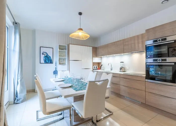 Luxurious 2 Bedroom Duplex On Place Morny Apartamento *