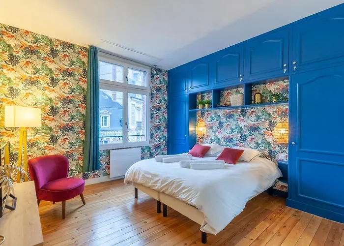 Beau Duplex - De Gamme Place Morny - 75m2