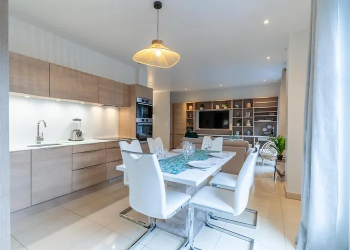 Beau Duplex - De Gamme Place Morny - 75m2 Appartement *