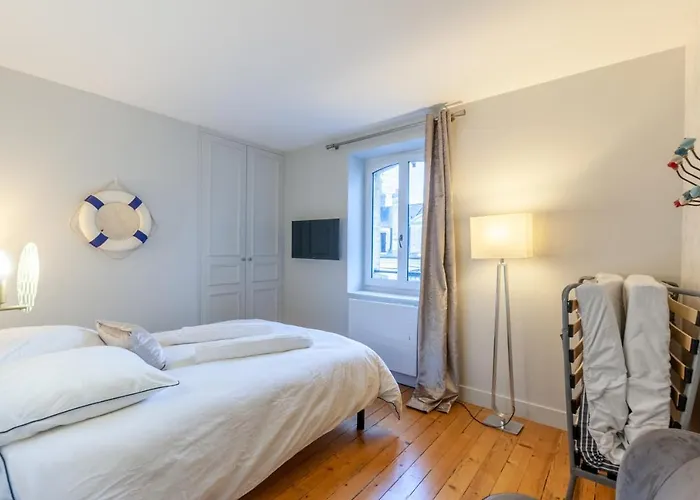 Beau Duplex - De Gamme Place Morny - 75m2