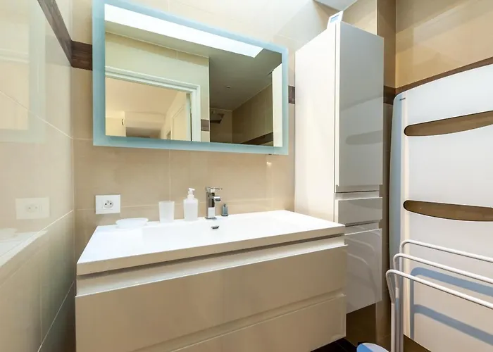 Apartamento Luxurious 2 Bedroom Duplex On Place Morny